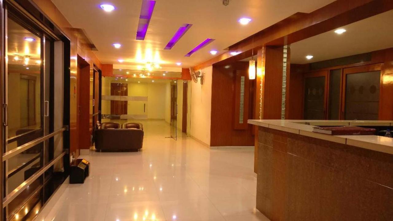 Hotel Easy Retreat Vapi Exteriör bild